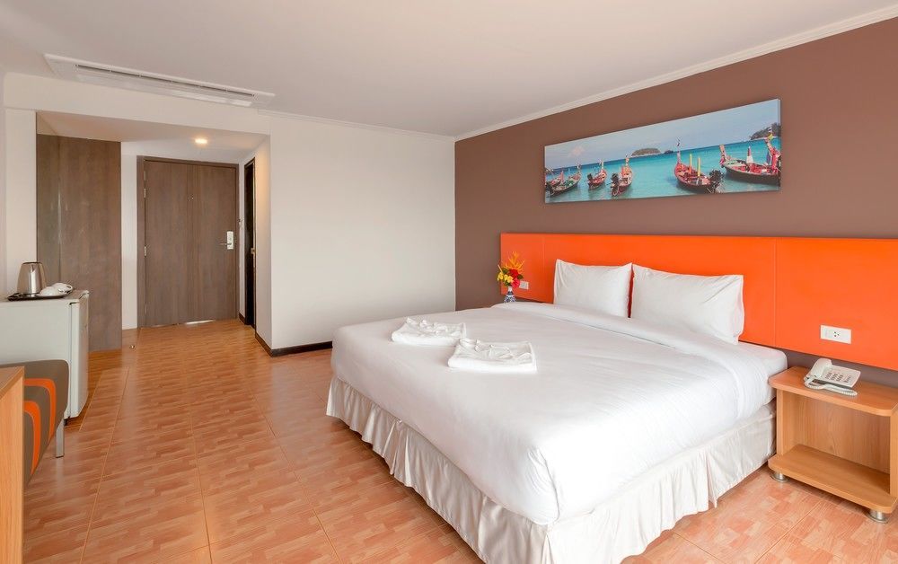 Royal Crown Hotel & Palm Spa Resort Patong Екстер'єр фото