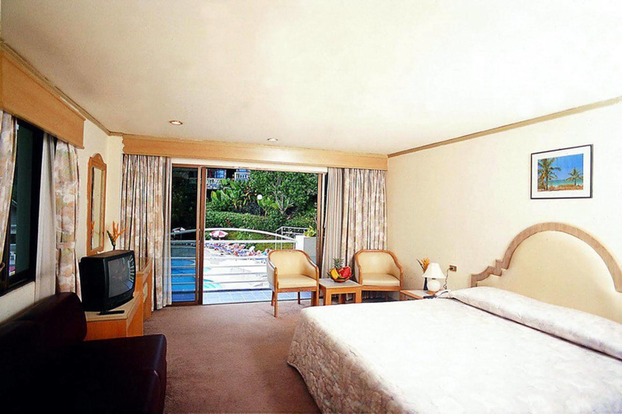 Royal Crown Hotel & Palm Spa Resort Patong Екстер'єр фото
