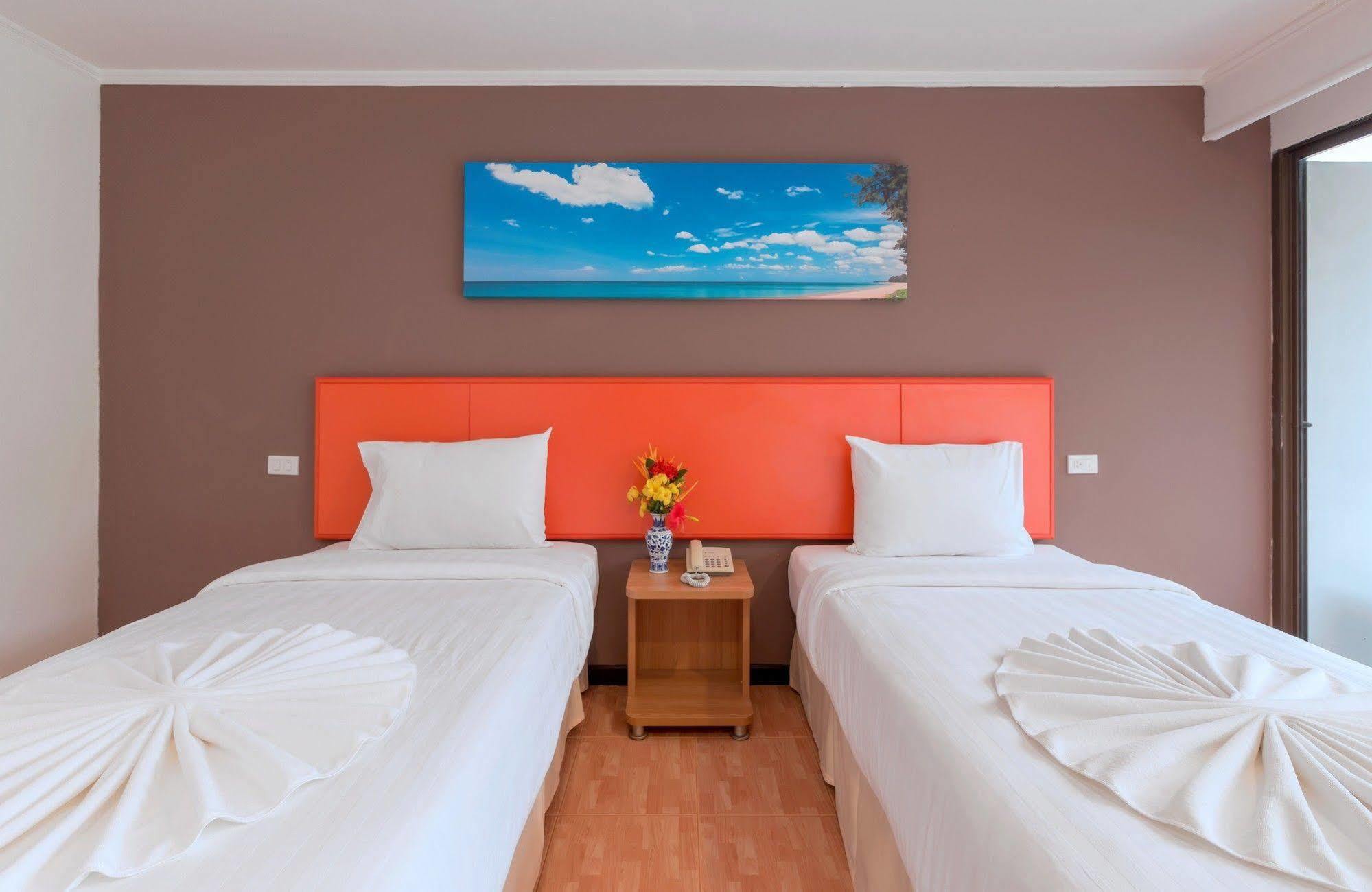 Royal Crown Hotel & Palm Spa Resort Patong Екстер'єр фото
