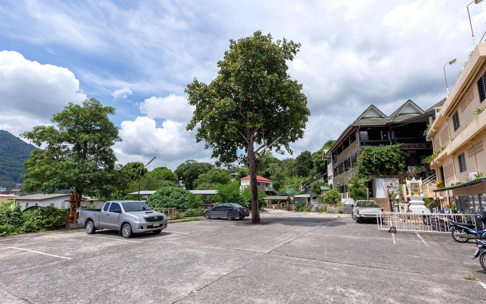 Royal Crown Hotel & Palm Spa Resort Patong Екстер'єр фото