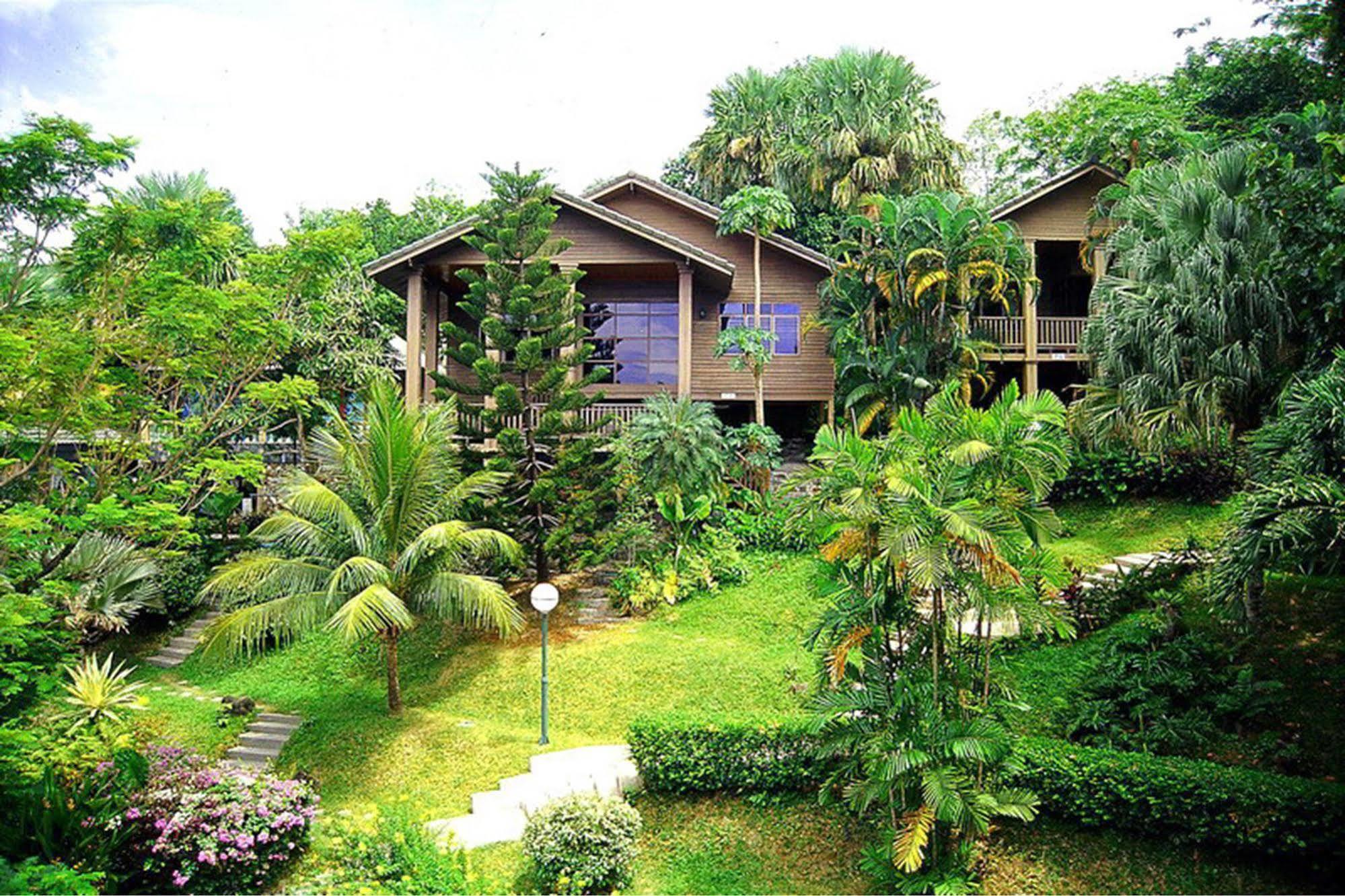Royal Crown Hotel & Palm Spa Resort Patong Екстер'єр фото